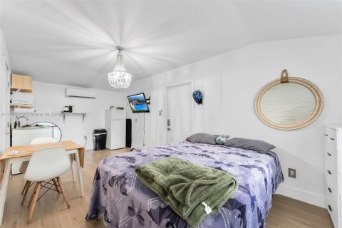 Immobilier commercial à vendre à Hallandale Beach, Floride: 147.25 m2 № 2016343 - photo 22