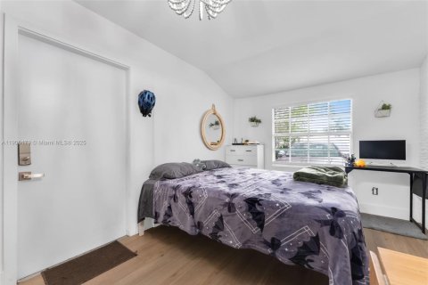 Immobilier commercial à vendre à Hallandale Beach, Floride: 147.25 m2 № 2016343 - photo 21