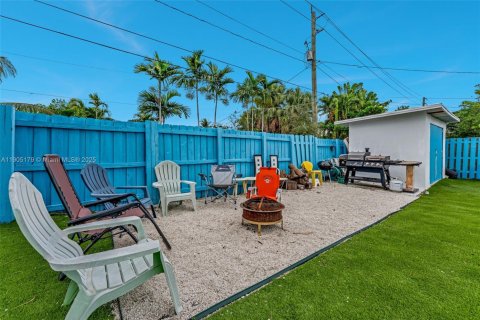 Immobilier commercial à vendre à Hallandale Beach, Floride: 147.25 m2 № 2016343 - photo 27