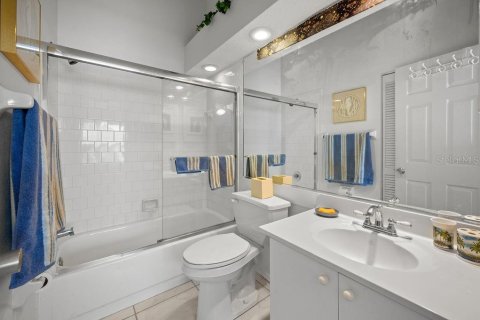 Купить виллу или дом в Брейдентон, Флорида 6 комнат, 134.99м2, № 1734961 - фото 24