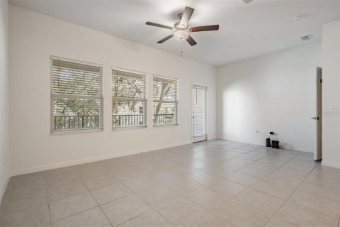 Townhouse in PALM RIVER TOWNHOMES in Tampa, Florida 4 bedrooms, 192.96 sq.m. № 2201612 - photo 18