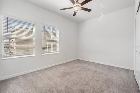 Townhouse in PALM RIVER TOWNHOMES in Tampa, Florida 4 bedrooms, 192.96 sq.m. № 2201612 - photo 23