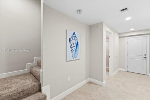 Купить таунхаус в Форт-Лодердейл, Флорида 3 спальни, 169.64м2, № 1998215 - фото 4