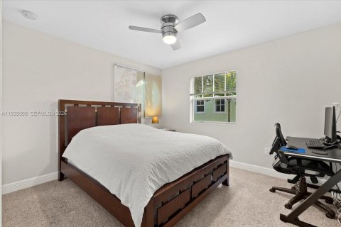 Купить таунхаус в Форт-Лодердейл, Флорида 3 спальни, 169.64м2, № 1998215 - фото 16