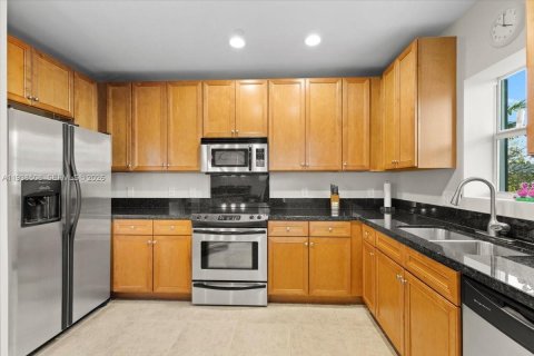 Купить таунхаус в Форт-Лодердейл, Флорида 3 спальни, 169.64м2, № 1998215 - фото 10