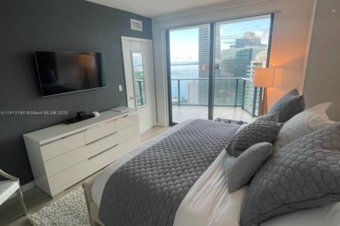 Снять в аренду кондоминиум в Майами, Флорида 3 спальни, 119.01м2, № 1969334 - фото 17
