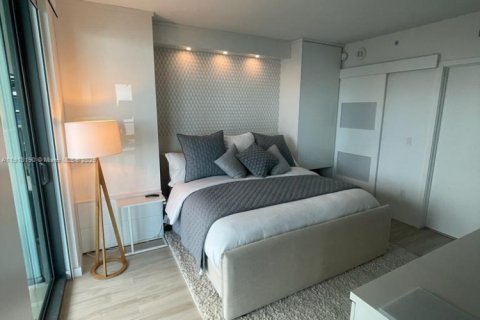 Снять в аренду кондоминиум в Майами, Флорида 3 спальни, 119.01м2, № 1969334 - фото 18