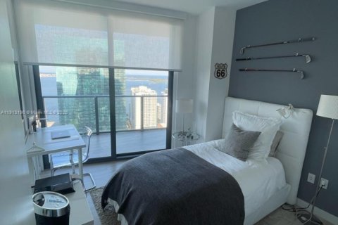 Снять в аренду кондоминиум в Майами, Флорида 3 спальни, 119.01м2, № 1969334 - фото 19