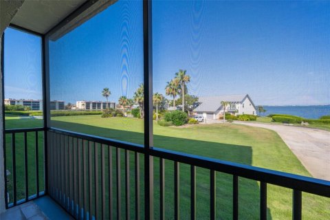 Condo in Cocoa Beach, Florida, 3 bedrooms  № 2204035 - photo 3