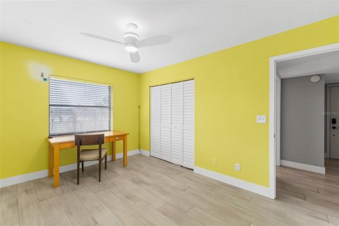 Condo in Cocoa Beach, Florida, 3 bedrooms  № 2204035 - photo 26