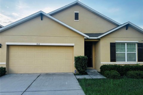 House in Haines City, Florida 4 bedrooms, 173.45 sq.m. № 1856320 - photo 1
