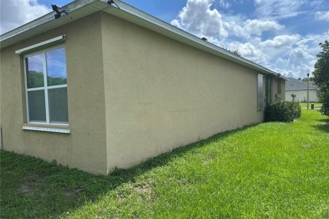 House in Haines City, Florida 4 bedrooms, 173.45 sq.m. № 1856320 - photo 27