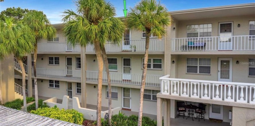 Condo à Dunedin, Floride, 2 chambres  № 1785984