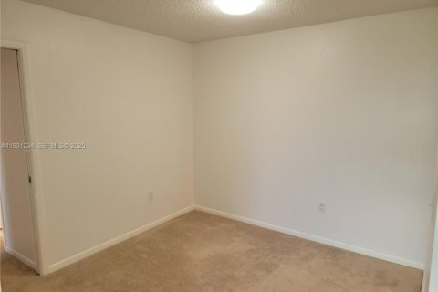 Снять в аренду кондоминиум в Уэст-Палм-Бич, Флорида 1 спальня, 62.8м2, № 1989796 - фото 8