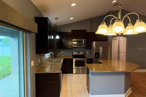 House in Belleview, Florida 3 bedrooms, 163.14 sq.m. № 2237962 - photo 8