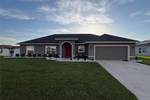 House in Belleview, Florida 3 bedrooms, 163.14 sq.m. № 2237962