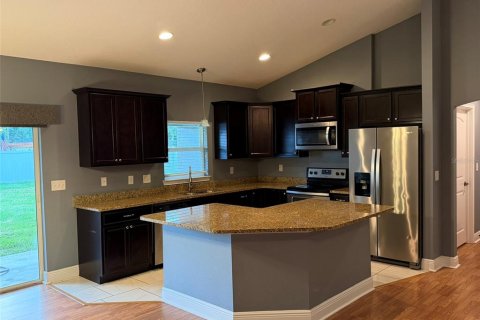 House in Belleview, Florida 3 bedrooms, 163.14 sq.m. № 2237962 - photo 4