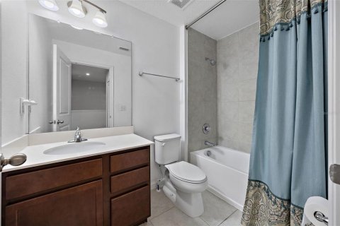 Townhouse in Odessa, Florida 3 bedrooms, 146.97 sq.m. № 2299913 - photo 22