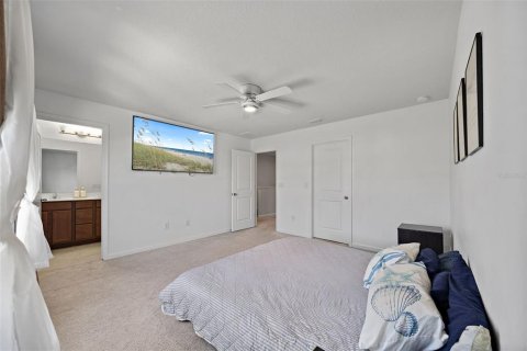 Townhouse in Odessa, Florida 3 bedrooms, 146.97 sq.m. № 2299913 - photo 17