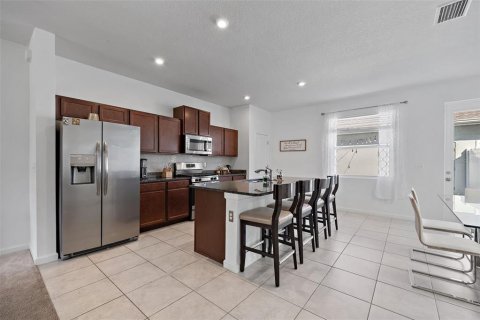 Townhouse in Odessa, Florida 3 bedrooms, 146.97 sq.m. № 2299913 - photo 7