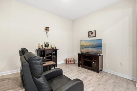 House in Winter Haven, Florida 2 bedrooms, 128.67 sq.m. № 1750099 - photo 13