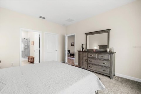House in Winter Haven, Florida 2 bedrooms, 128.67 sq.m. № 1750099 - photo 3