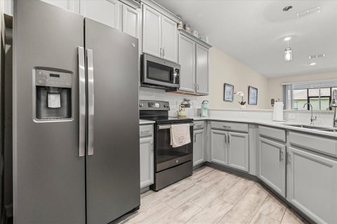 House in Winter Haven, Florida 2 bedrooms, 128.67 sq.m. № 1750099 - photo 16