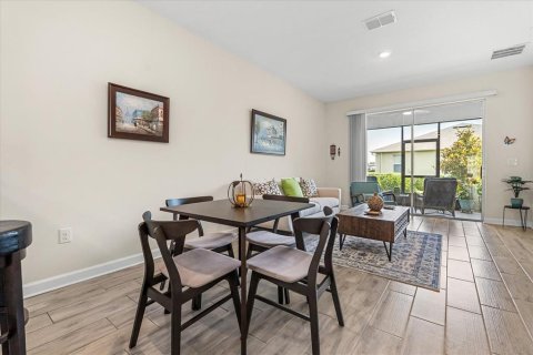 House in Winter Haven, Florida 2 bedrooms, 128.67 sq.m. № 1750099 - photo 7