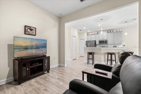 House in Winter Haven, Florida 2 bedrooms, 128.67 sq.m. № 1750099 - photo 14