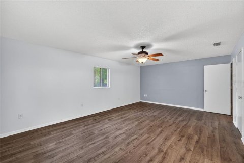 House in Lakeland, Florida 3 bedrooms, 200.67 sq.m. № 1909975 - photo 13