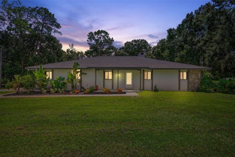 House in Lakeland, Florida 3 bedrooms, 200.67 sq.m. № 1909975 - photo 6