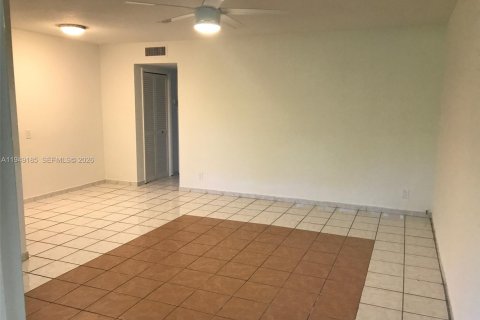 Appartement à Hollywood, Floride 1 chambre, 60.39 m2 № 2004909