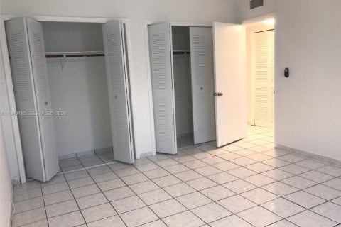 Appartement à louer à Hollywood, Floride: 1 chambre, 60.39 m2 № 2004909 - photo 6