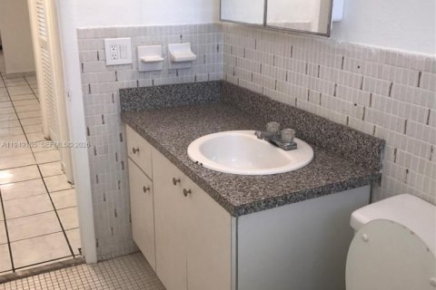 Appartement à louer à Hollywood, Floride: 1 chambre, 60.39 m2 № 2004909 - photo 7