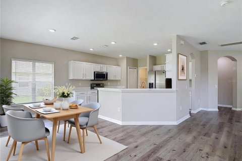 Casa en venta en Land O' Lakes, Florida, 4 dormitorios, 181.9 m2 № 2259008 - foto 15