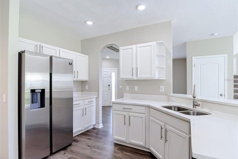 Casa en venta en Land O' Lakes, Florida, 4 dormitorios, 181.9 m2 № 2259008 - foto 11