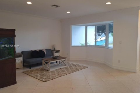 Villa ou maison à vendre à Hollywood, Floride: 3 chambres, 137.4 m2 № 2268203 - photo 6