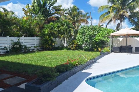 Villa ou maison à vendre à Hollywood, Floride: 3 chambres, 137.4 m2 № 2268203 - photo 25