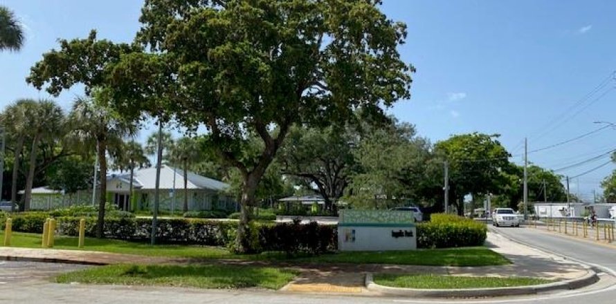 Casa en Hallandale Beach, Florida 2 dormitorios, 330.17 m2 № 633148