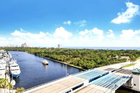 Condo in Fort Lauderdale, Florida, 1 bedroom № 1966947 - photo 25