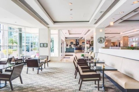 Condo in Fort Lauderdale, Florida, 1 bedroom № 1966947 - photo 23