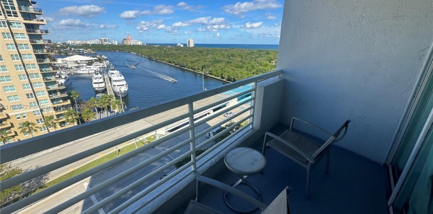 Condo in Fort Lauderdale, Florida, 1 bedroom № 1966947