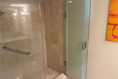 Condo in Fort Lauderdale, Florida, 1 bedroom № 1966947 - photo 18