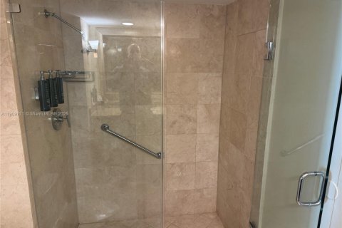 Condo in Fort Lauderdale, Florida, 1 bedroom № 1966947 - photo 19