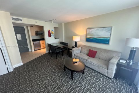 Condo in Fort Lauderdale, Florida, 1 bedroom № 1966947 - photo 12
