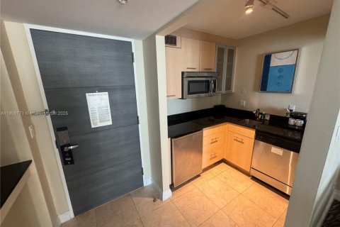 Condo in Fort Lauderdale, Florida, 1 bedroom № 1966947 - photo 8