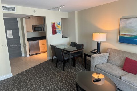 Condo in Fort Lauderdale, Florida, 1 bedroom № 1966947 - photo 6