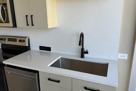 Condominio en venta en Orlando, Florida, 1 dormitorio, 67.73 m2 № 1514659 - foto 5