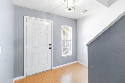 Touwnhouse à vendre à Oviedo, Floride: 3 chambres, 173.91 m2 № 2216901 - photo 4
