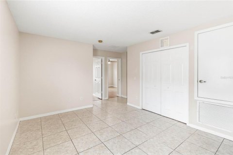 Touwnhouse à vendre à Oviedo, Floride: 3 chambres, 173.91 m2 № 2216901 - photo 15